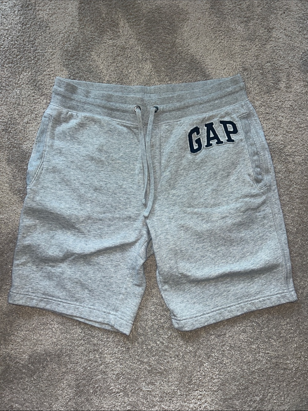 GAP Men's Heather Gray Athletic Sweat Shorts with Navy Logo